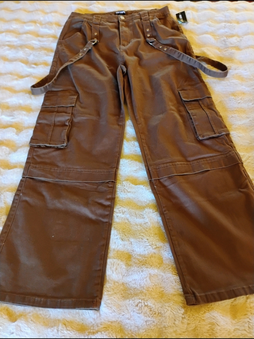 Hot Topic Brown Cargo Pants